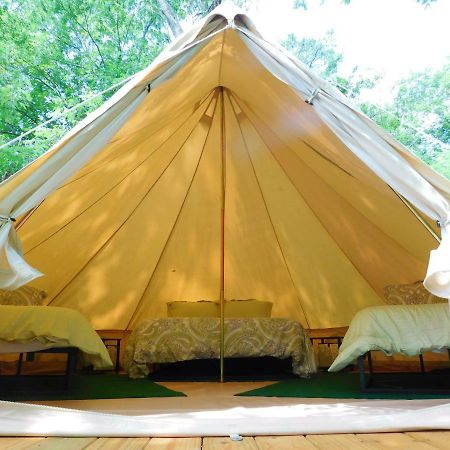 Glampin' In Style-Broken Bow 호텔 외부 사진